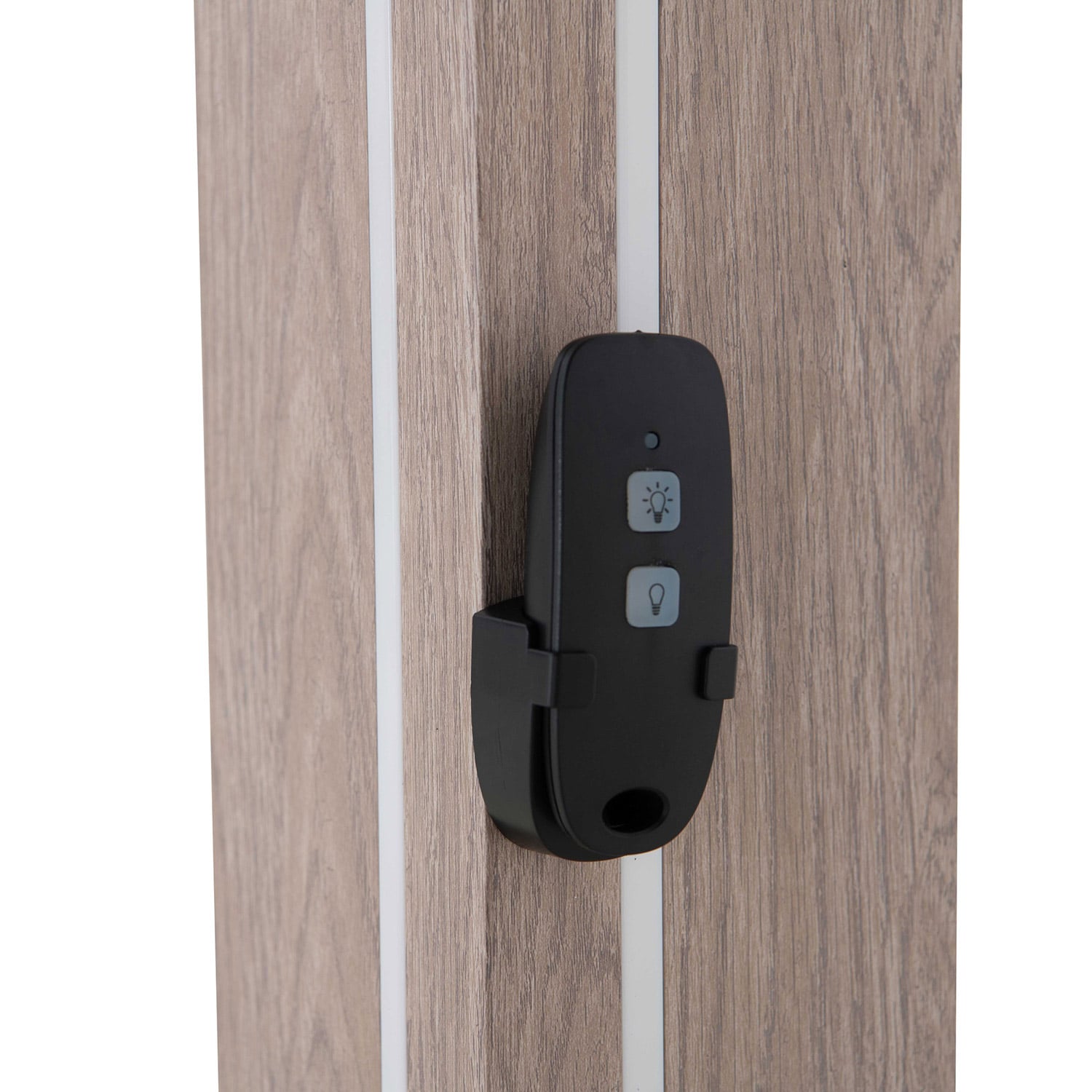 Pergola_pavėsinė_su_lamelių_stogu