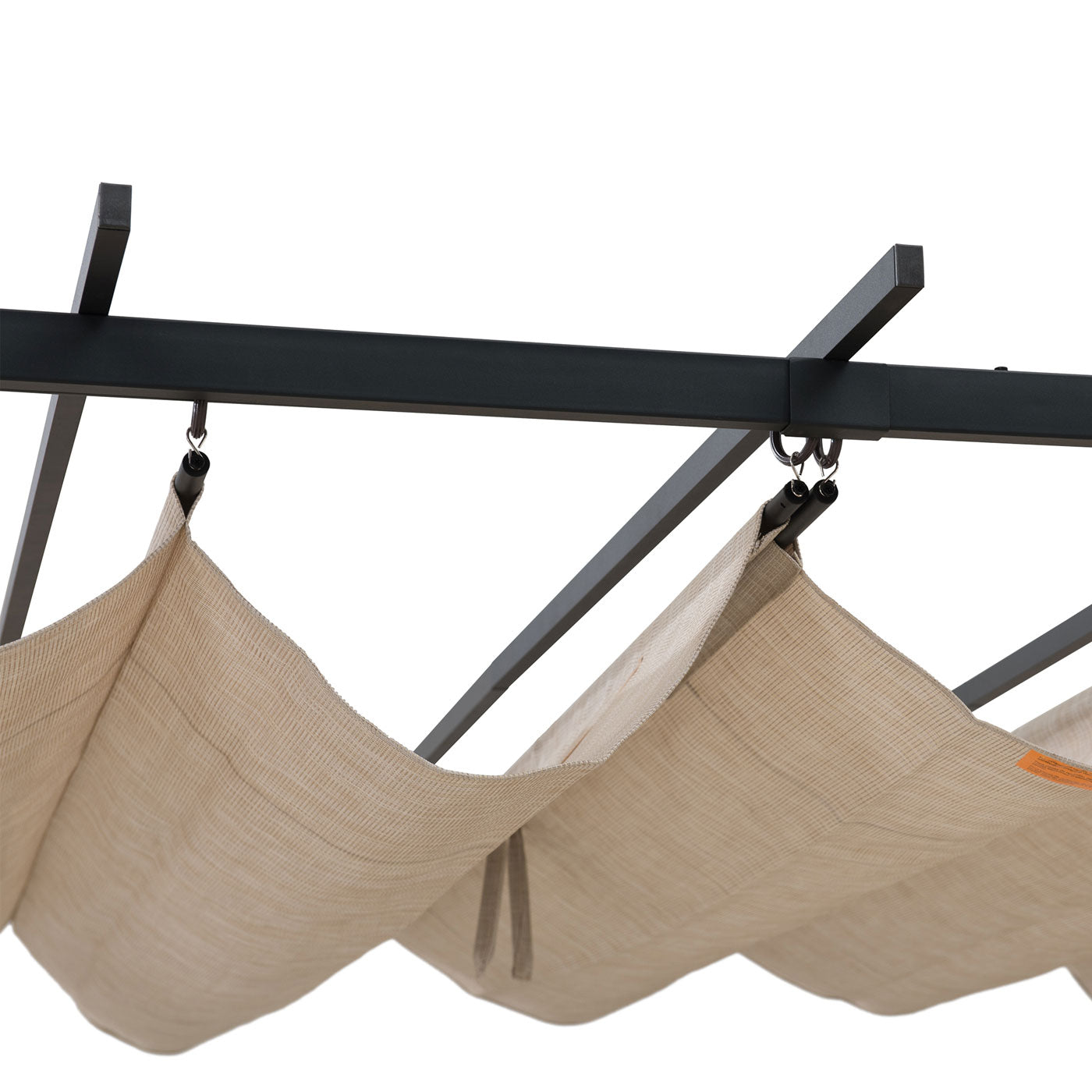 Pavesine_su_medziaginiu_stogu