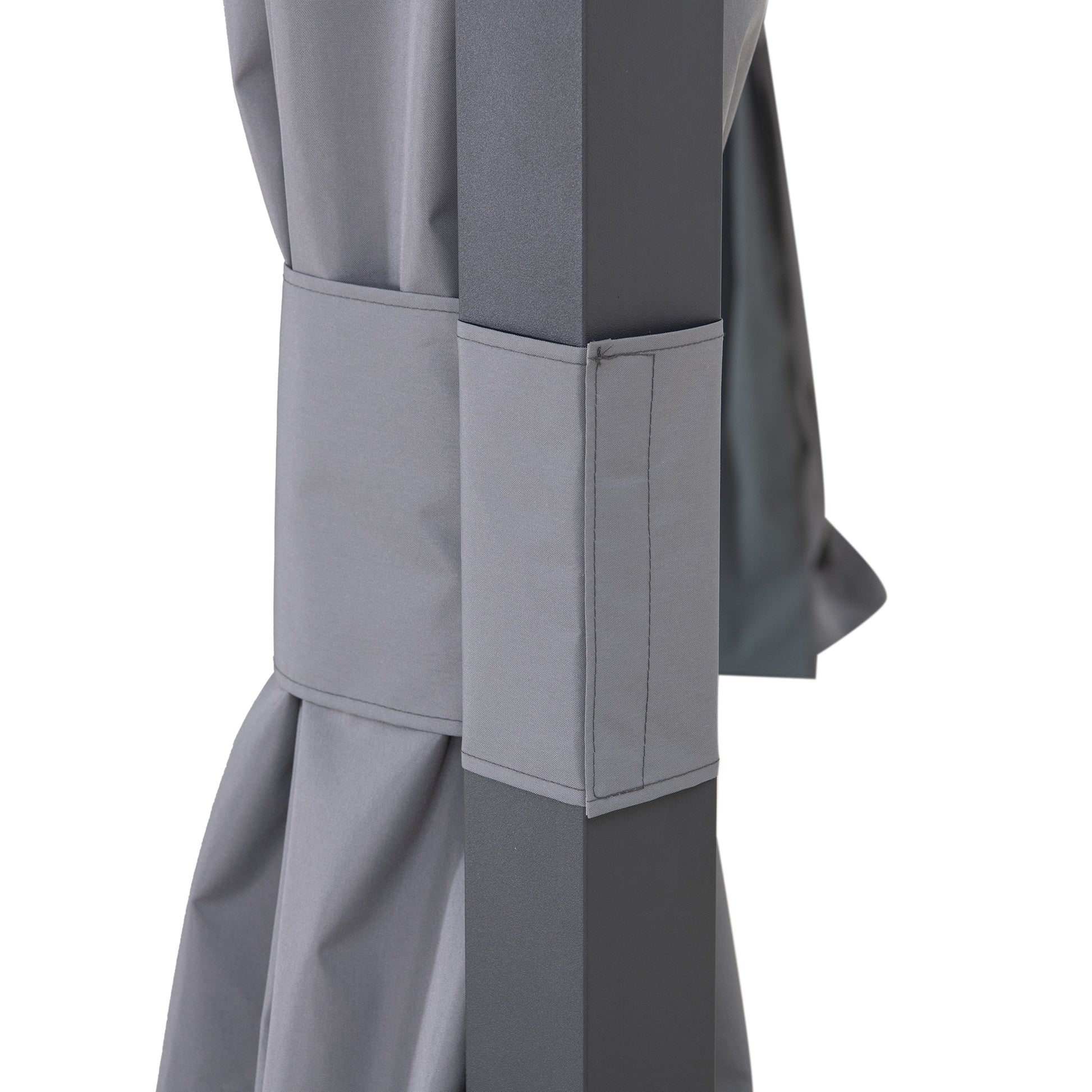 pilkos_pavesines_uzuolaidos