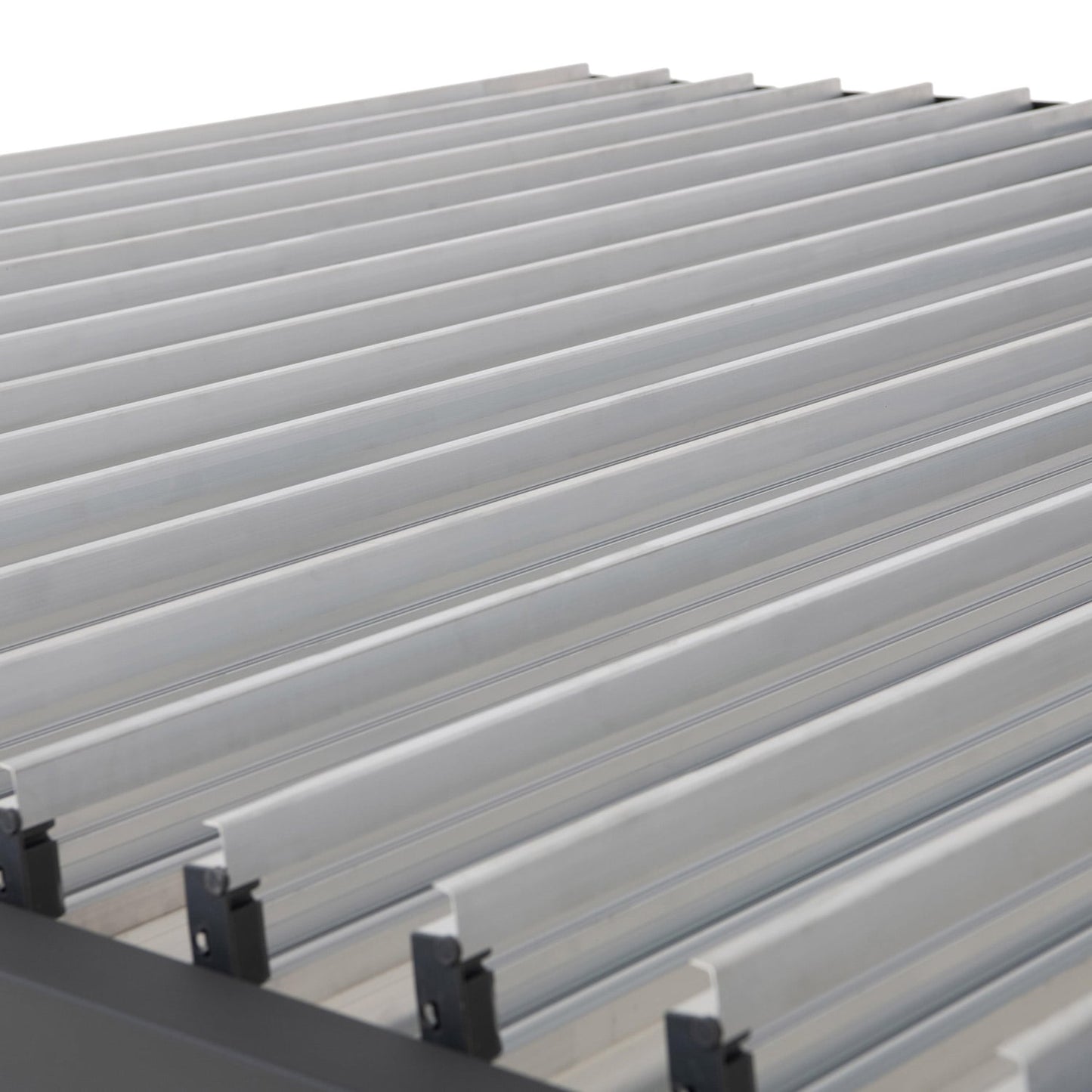 Pergola pilkos spalvos