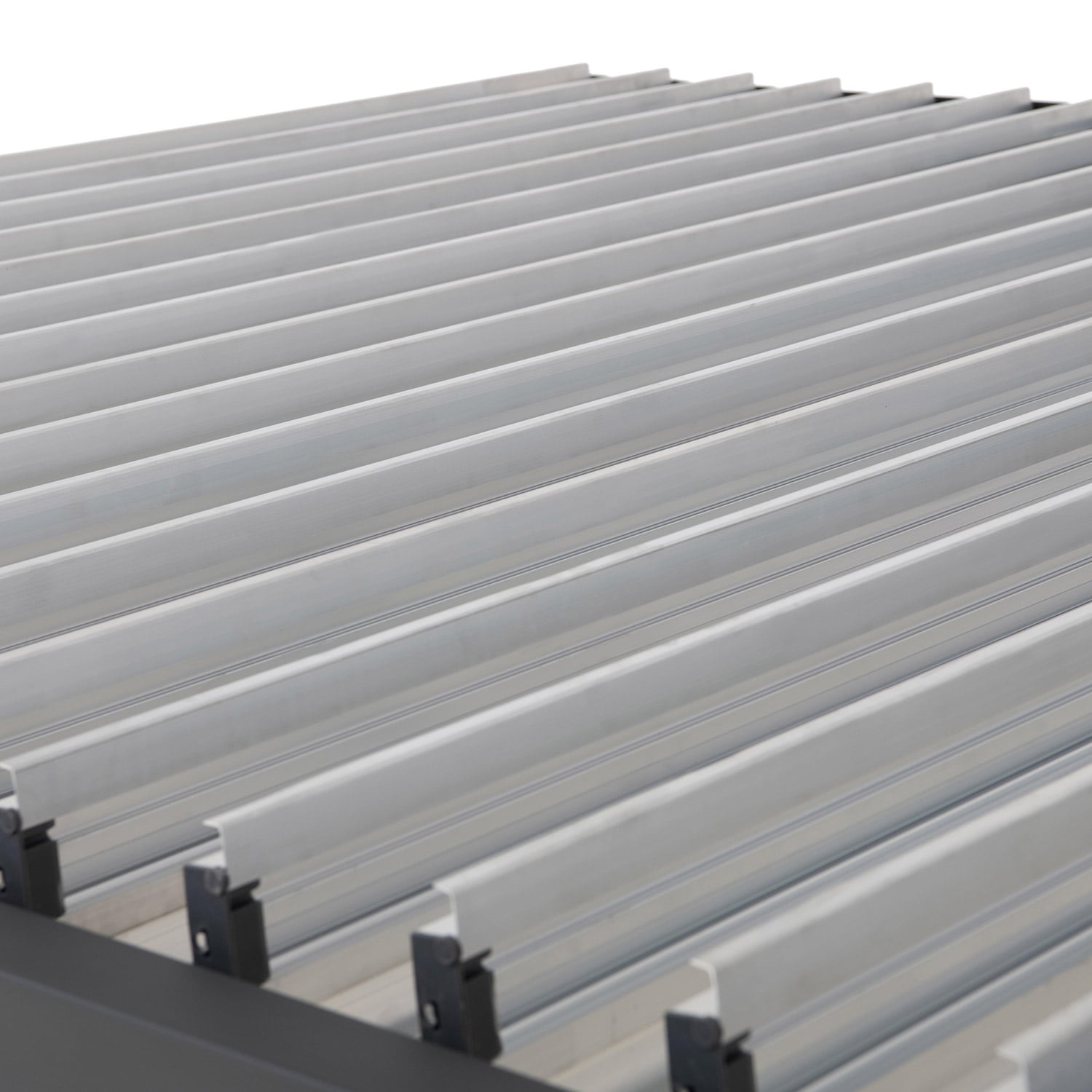 Pergola pilkos spalvos