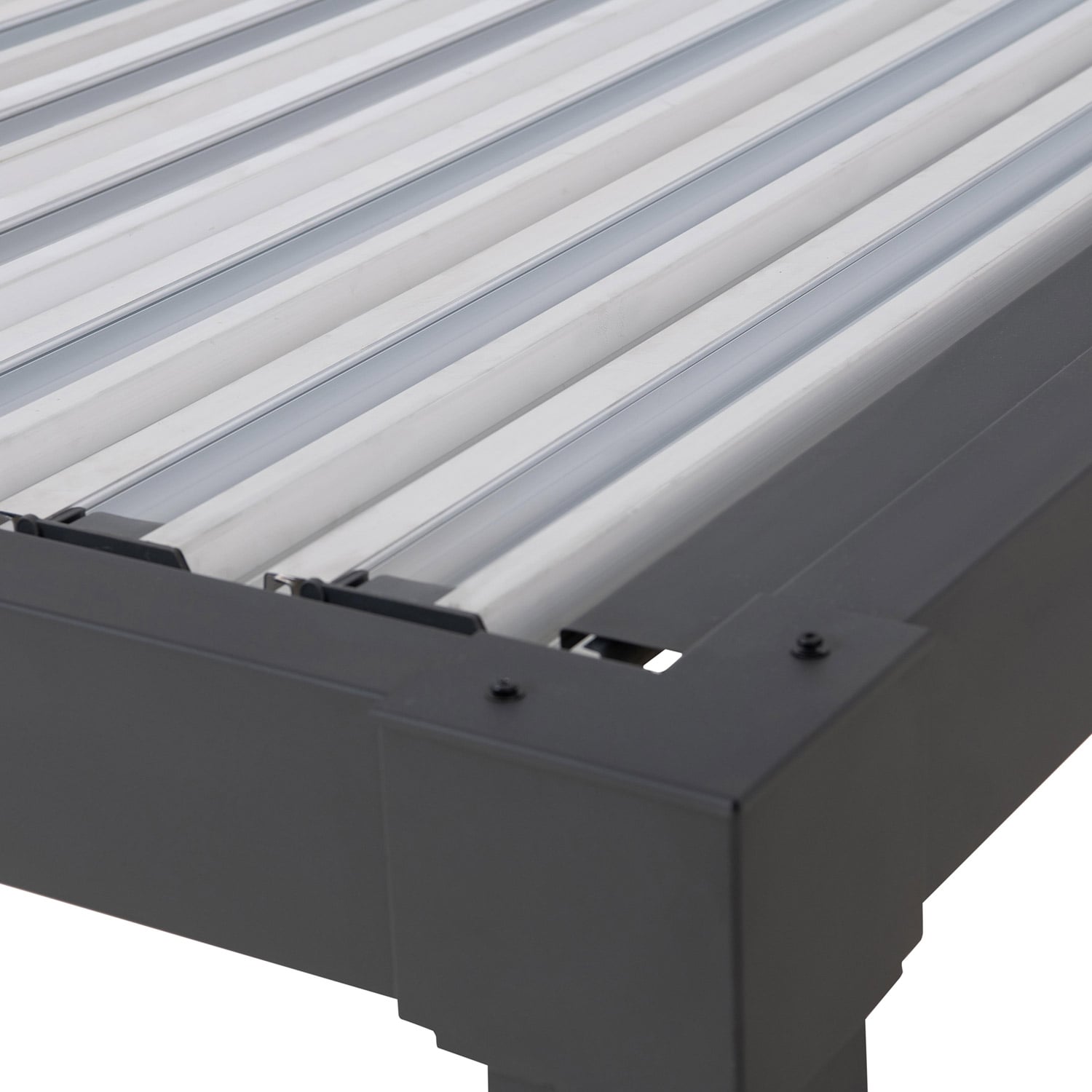 Pergola pilkos spalvos